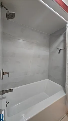 $1,100,000 | 101 Glen Avenue, Paramus, NJ 07652