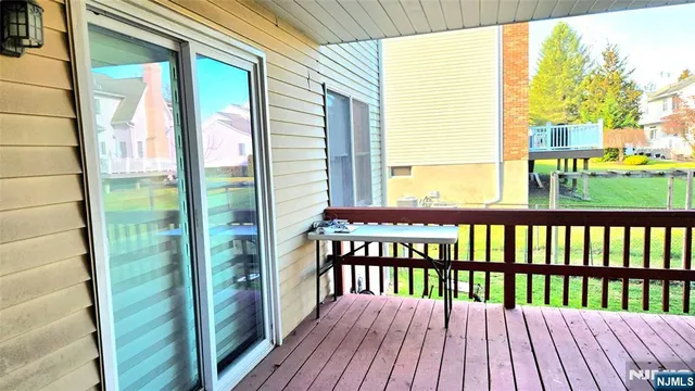 $1,100,000 | 101 Glen Avenue, Paramus, NJ 07652