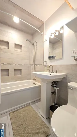 $1,100,000 | 101 Glen Avenue, Paramus, NJ 07652