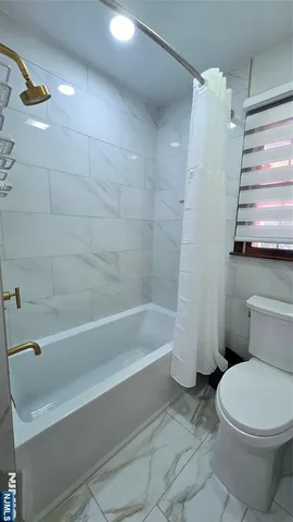 $1,100,000 | 101 Glen Avenue, Paramus, NJ 07652