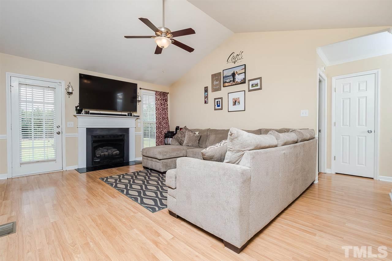 118 Rosa Circle Willow Spring, NC 27592 - Photo 4 of 20