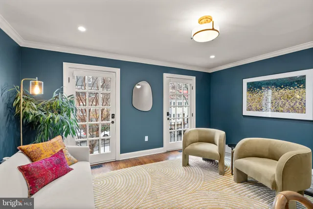 $7,200 | 312 North Pitt Street, Alexandria, VA 22314