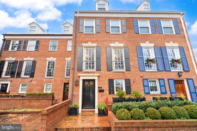 $7,200 | 312 North Pitt Street, Alexandria, VA 22314
