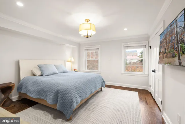 $7,200 | 312 North Pitt Street, Alexandria, VA 22314