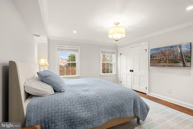 $7,200 | 312 North Pitt Street, Alexandria, VA 22314