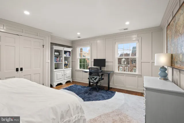 $7,200 | 312 North Pitt Street, Alexandria, VA 22314