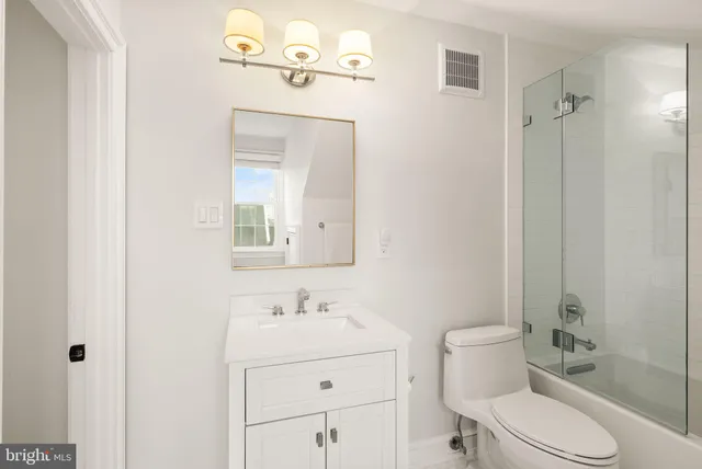 $7,200 | 312 North Pitt Street, Alexandria, VA 22314