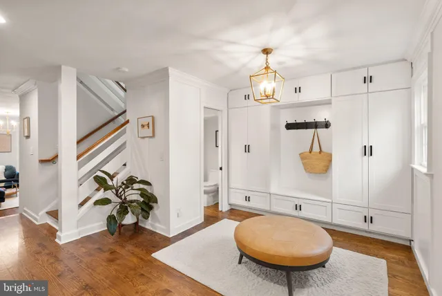 $7,200 | 312 North Pitt Street, Alexandria, VA 22314