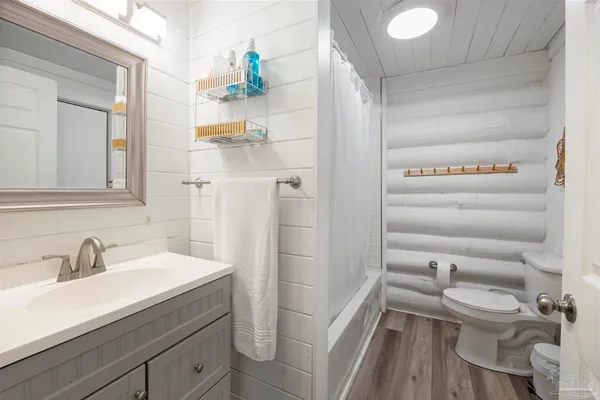 $539,000 | 2221 Club House Drive, Lillian, AL 36549