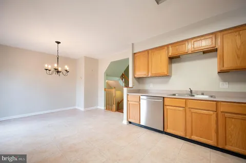 $385,000 | 206 Sloan Court, Wilmington, DE 19808
