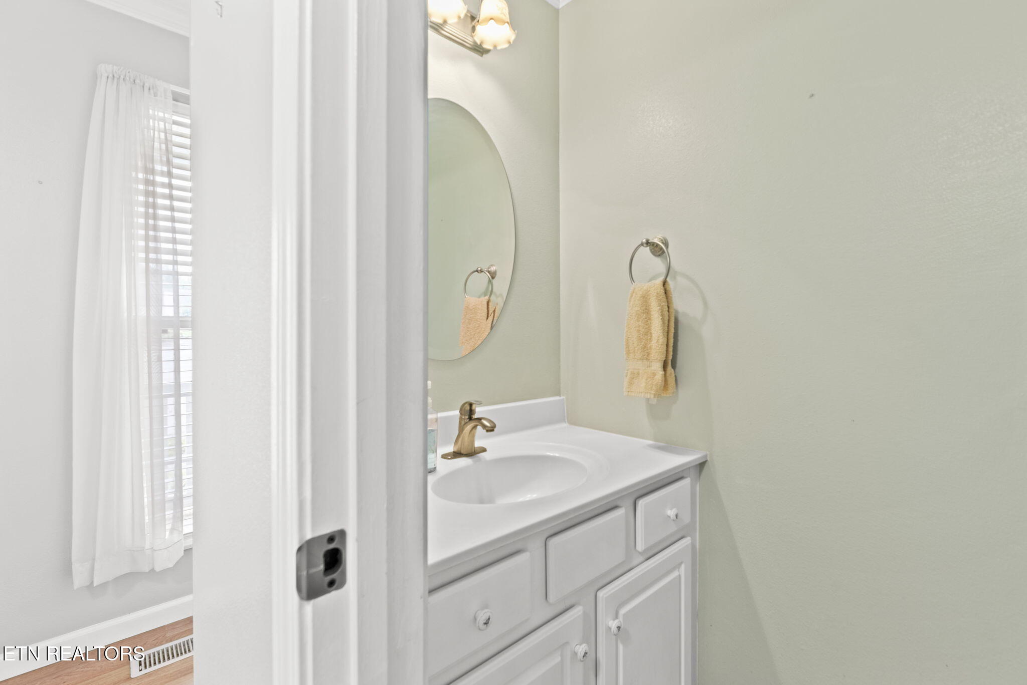 7406 Crossbow Lane Corryton, TN 37721 - Photo 14 of 30 5-web-or-mls-Crssbw7406 (15)