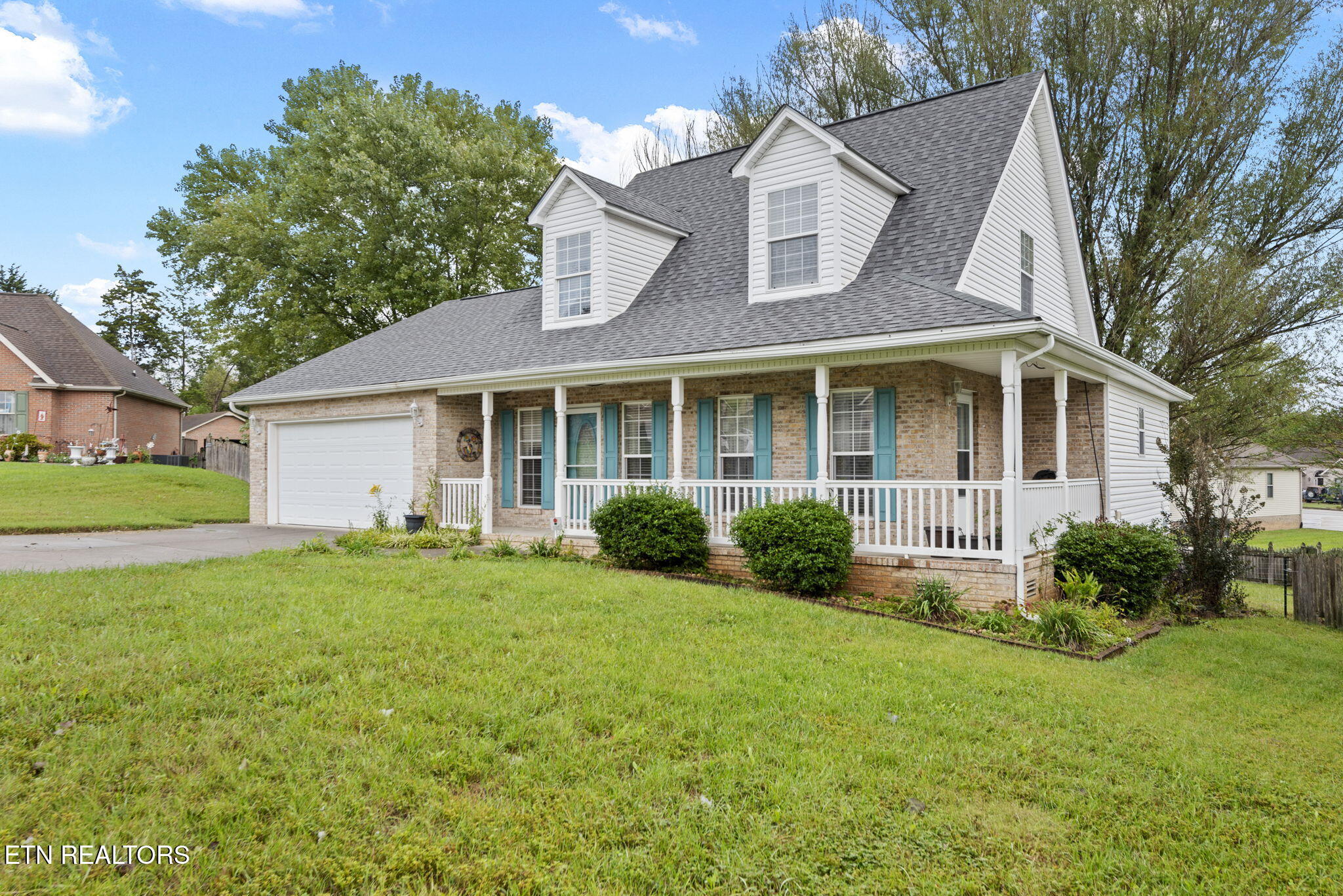 7406 Crossbow Lane Corryton, TN 37721 - Photo 2 of 30 2-web-or-mls-Crssbw7406 (6)