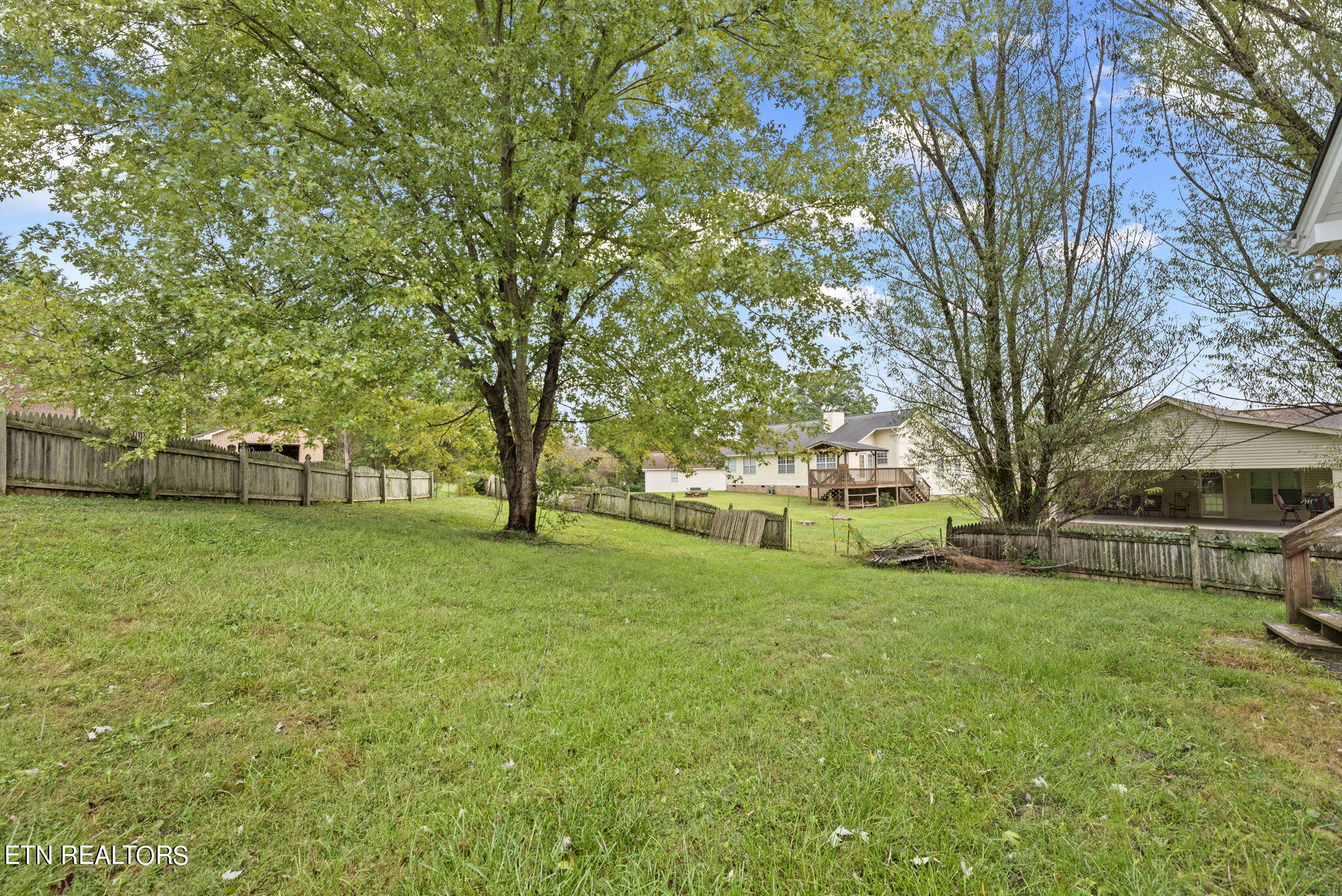 7406 Crossbow Lane Corryton, TN 37721 - Photo 26 of 30 29-web-or-mls-Crssbw7406 (88)