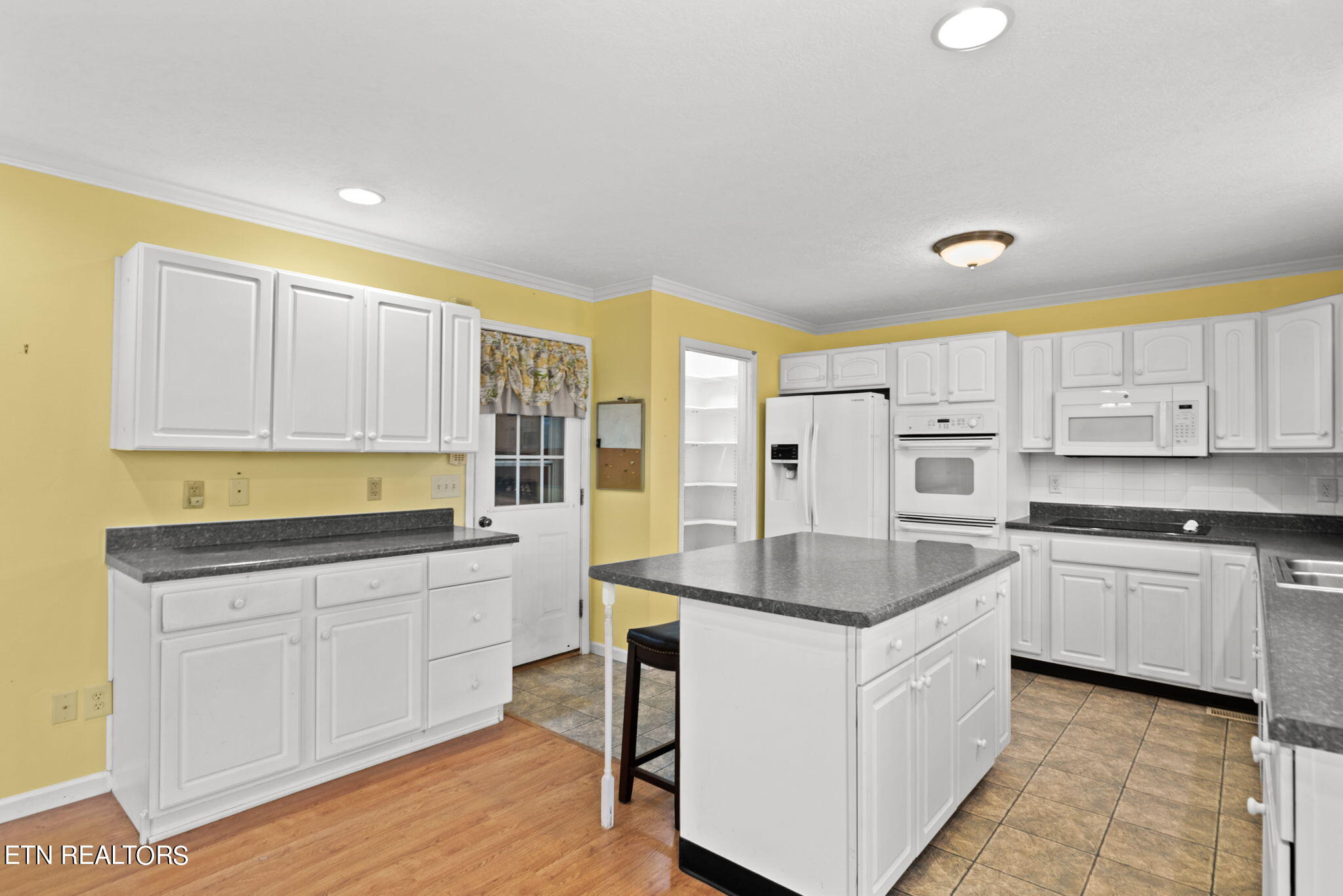 7406 Crossbow Lane Corryton, TN 37721 - Photo 7 of 30 10-web-or-mls-Crssbw7406 (30)