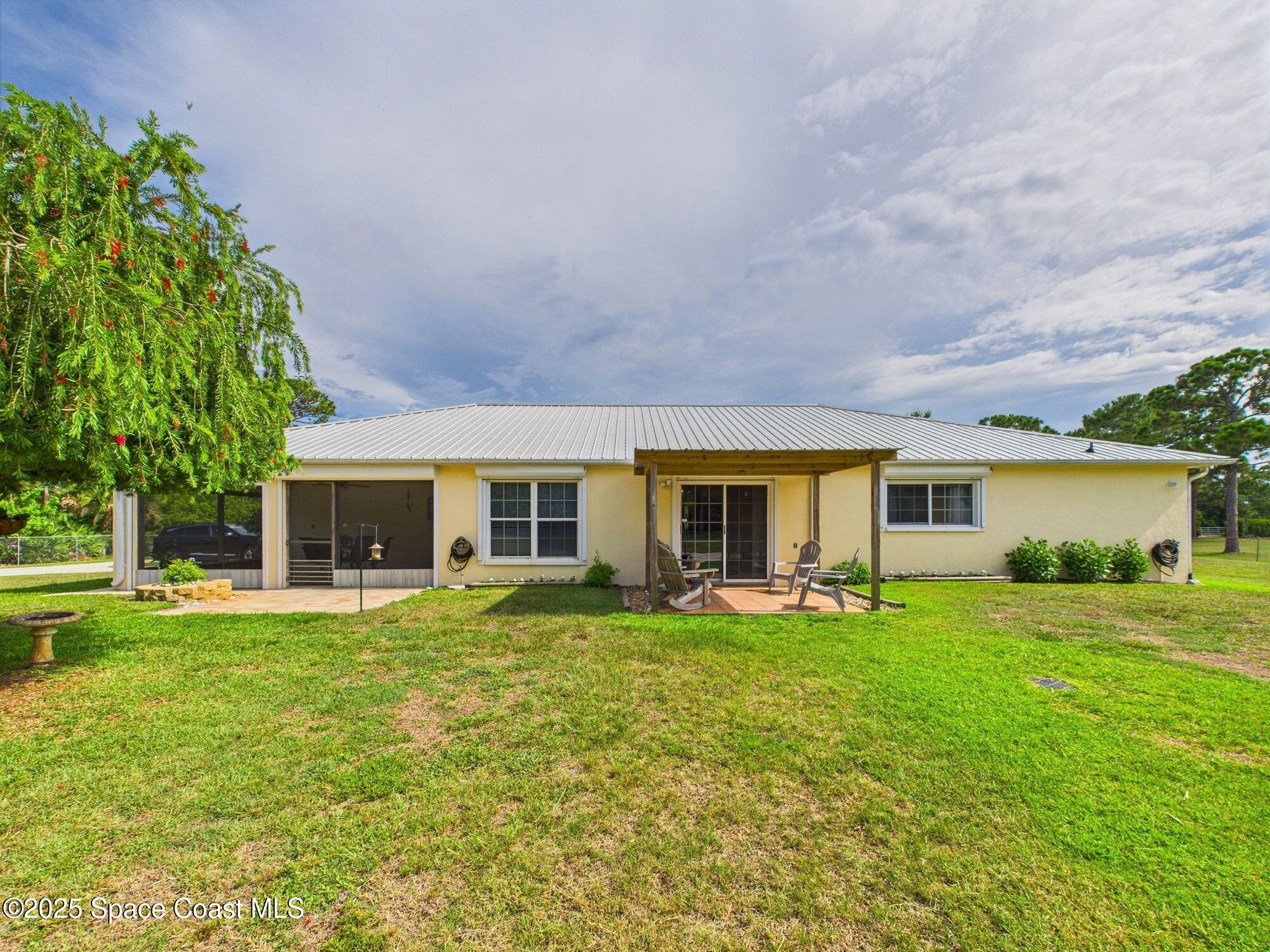 3200 Grant Road Grant Valkaria, FL 32949 - Photo 16 of 33 3200-grant-16