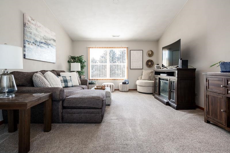 10138 Monarch Road, Unit 4 Roscoe, IL 61073 - Photo 3 of 25