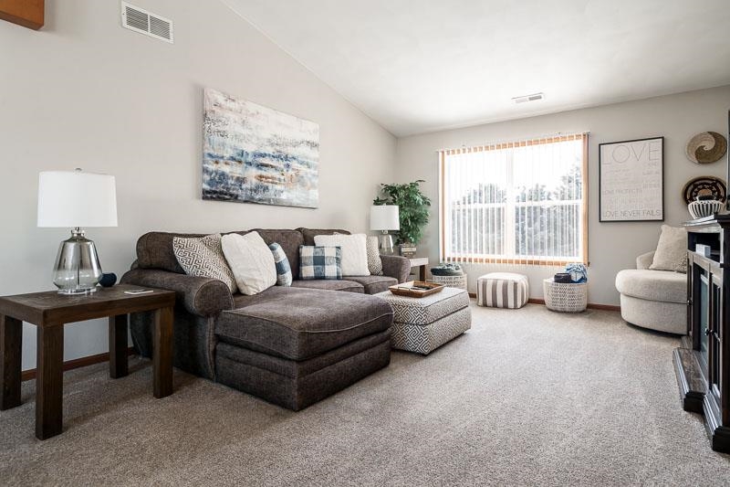 10138 Monarch Road, Unit 4 Roscoe, IL 61073 - Photo 4 of 25