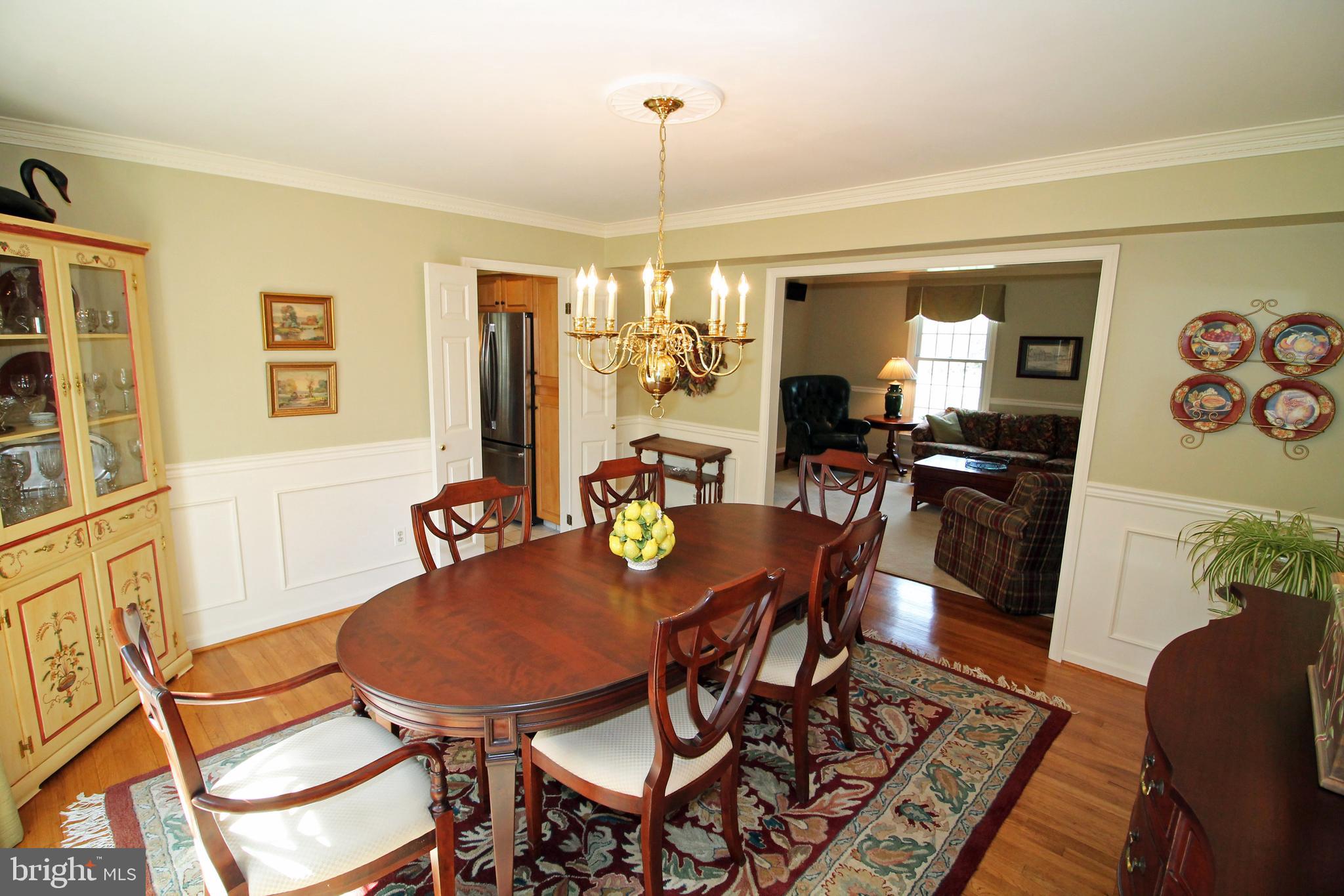 1003 Valewood Road Towson, MD 21286 - Photo 11 of 53 Dining room - wood floors