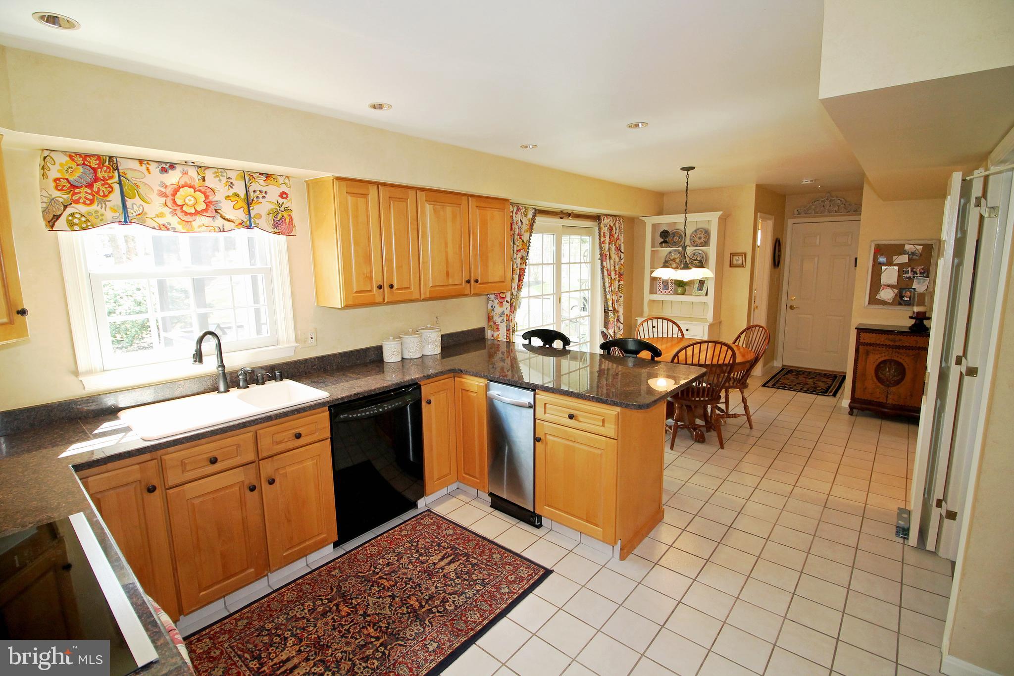 1003 Valewood Road Towson, MD 21286 - Photo 16 of 53 Kitchen - ceramic floors