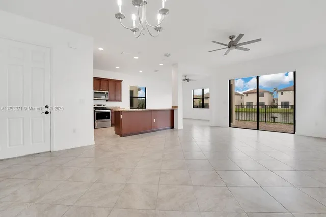 $2,250 | 5377 Cameron Drive, Unit 5377, Ave Maria, FL 34142