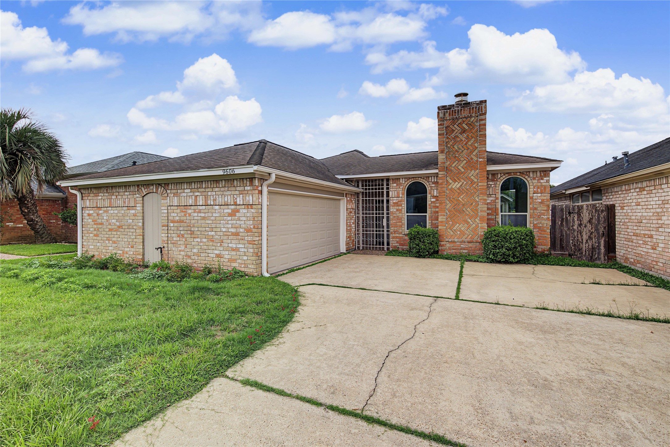 9606 Sandstone Road Houston, TX 77036 - Photo 1 of 43 Gallery Image 1