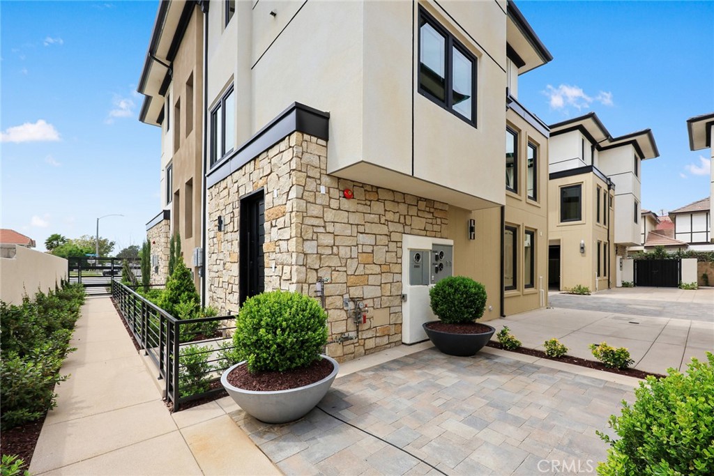 828 Sunset Boulevard, Unit A Arcadia, CA 91007 - Photo 40 of 47