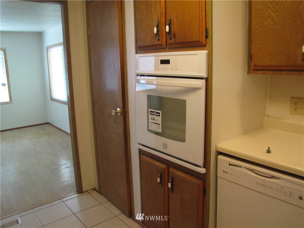 2030 East Maddock Road Port Angeles, WA 98362 - Photo 3 of 9 Gallery Image 3