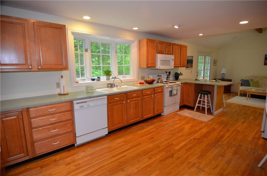 20 Sturdivant Road Cumberland Foreside, ME 04110 - Photo 10 of 32 Photo
