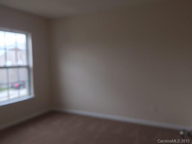 7800 Rabbits Foot Lane Charlotte, NC 28217 - Photo 9 of 9 a room that has a window