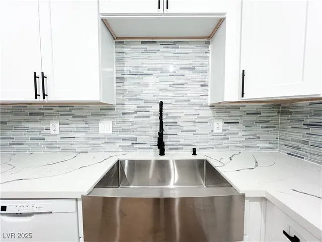 $1,814 | 2128 Velvet Hill Avenue, Las Vegas, NV 89106