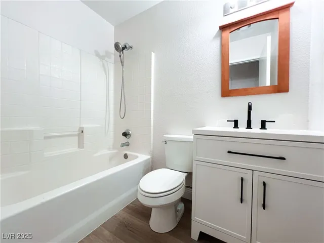 $1,814 | 2128 Velvet Hill Avenue, Las Vegas, NV 89106