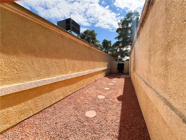 $1,814 | 2128 Velvet Hill Avenue, Las Vegas, NV 89106