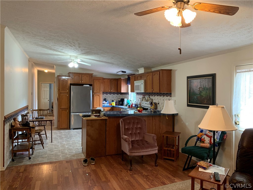 3416 Cox Road Wilsons, VA 23894 - Photo 9 of 33