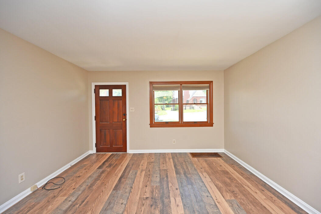 27 Pleasant Ridge Avenue, Unit 1 Fort Mitchell, KY 41017 - Photo 7 of 30