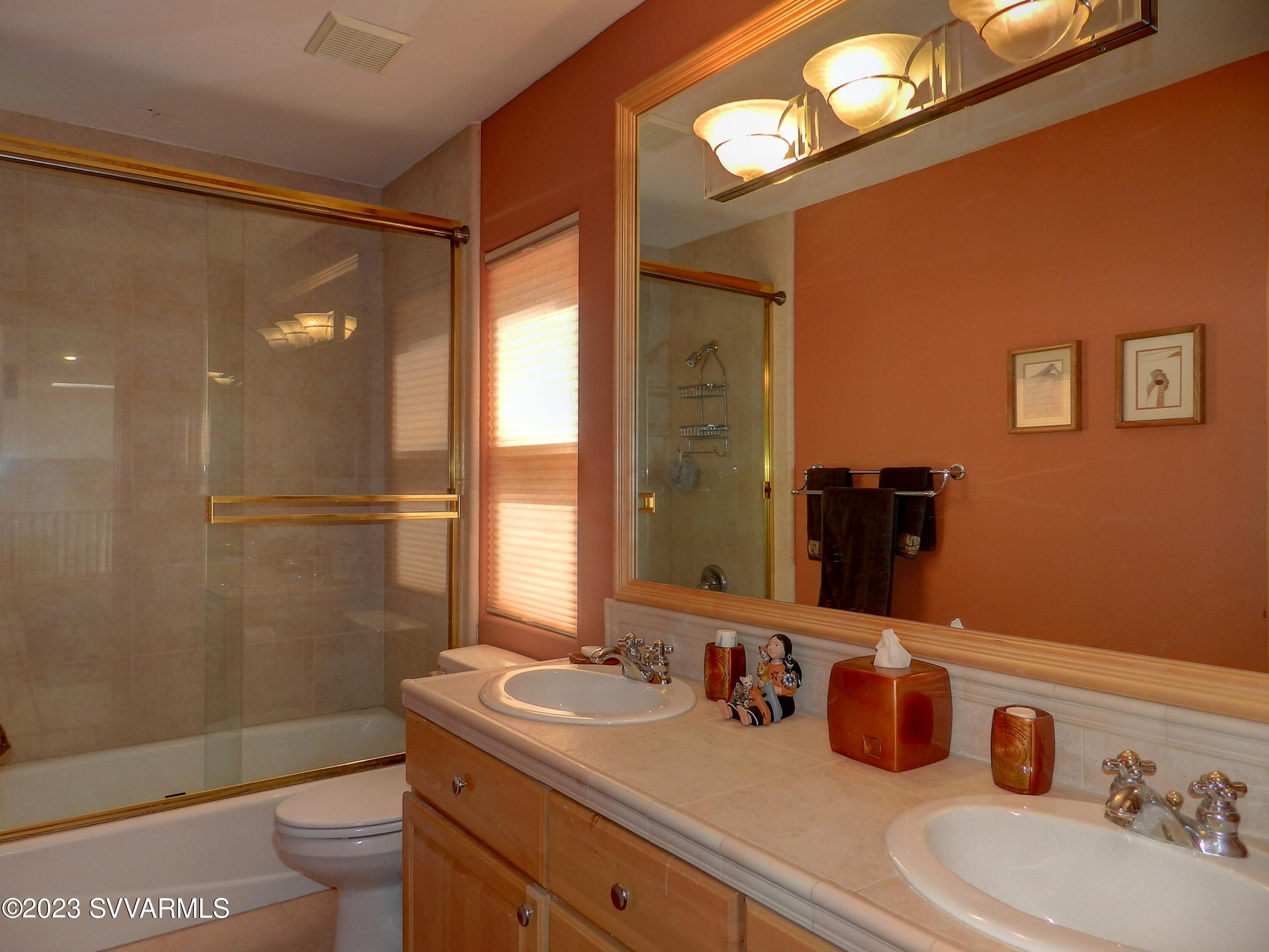 30 Granada Road Sedona, AZ 86336 - Photo 39 of 58 Guest Bathroom