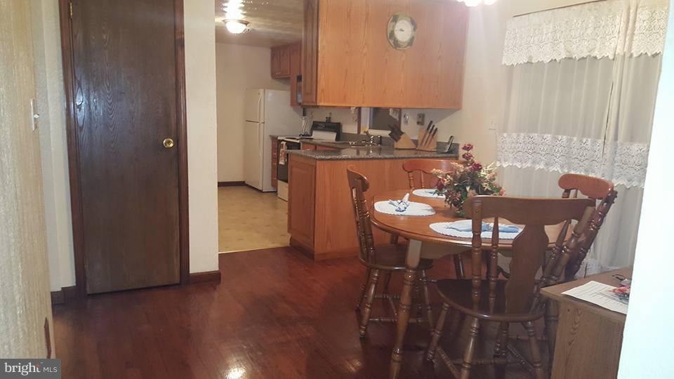 15023 Clear Spring Road Williamsport, MD 21795 - Photo 7 of 11 Dining Room