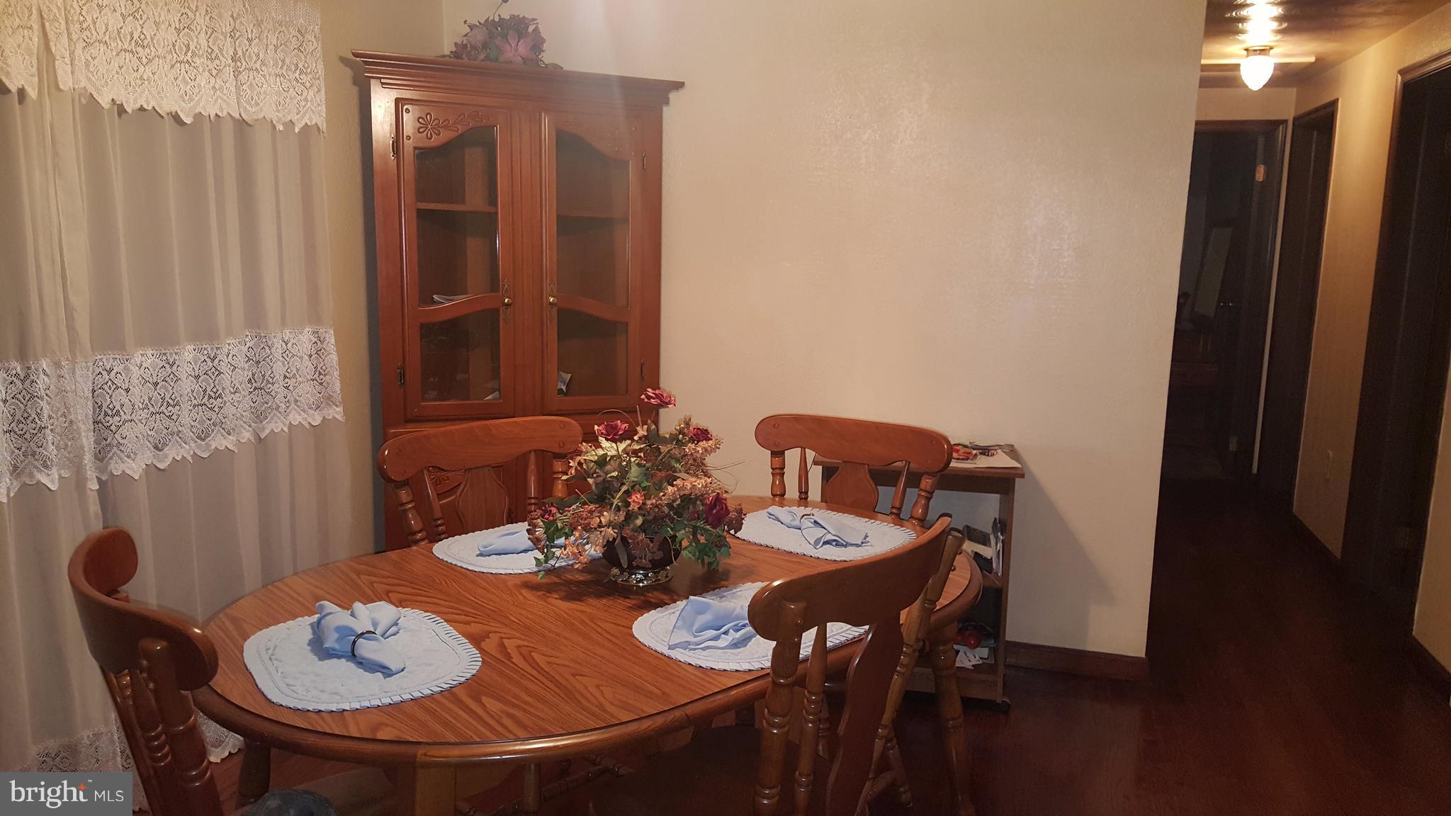 15023 Clear Spring Road Williamsport, MD 21795 - Photo 10 of 11 Dining Room