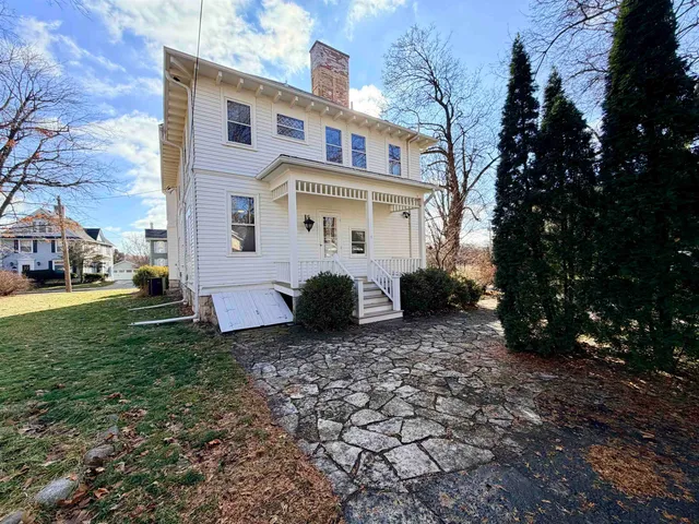 $499,000 | 615 St Lawrence Avenue, Janesville, WI 53545