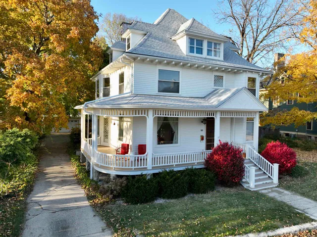 $499,000 | 615 St Lawrence Avenue, Janesville, WI 53545