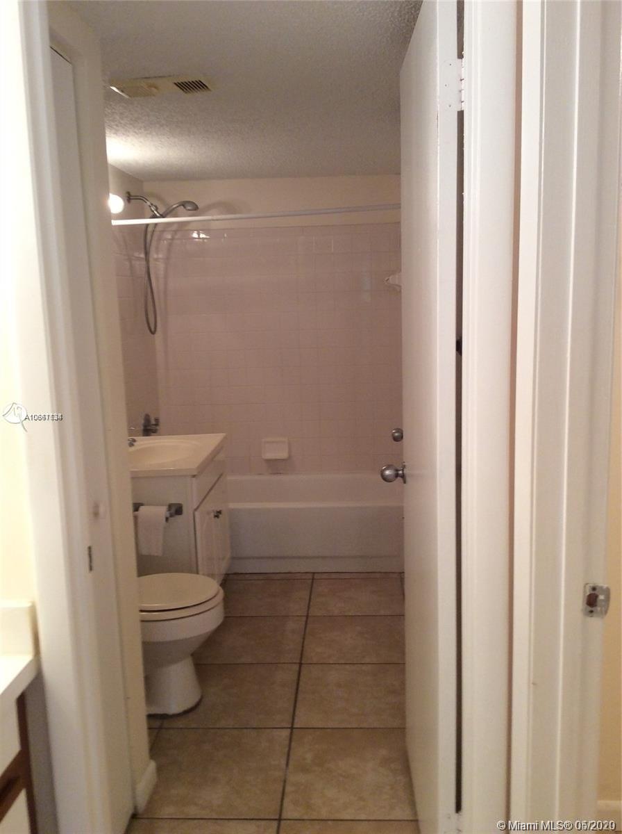 6300 La Costa Drive, Unit B Boca Raton, FL 33433 - Photo 8 of 34