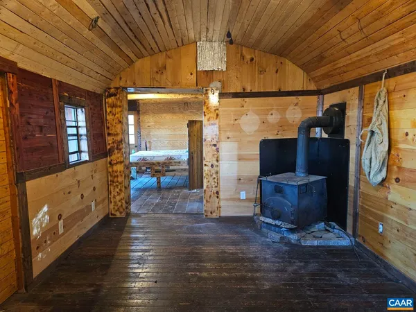 a view of a storage & utility room