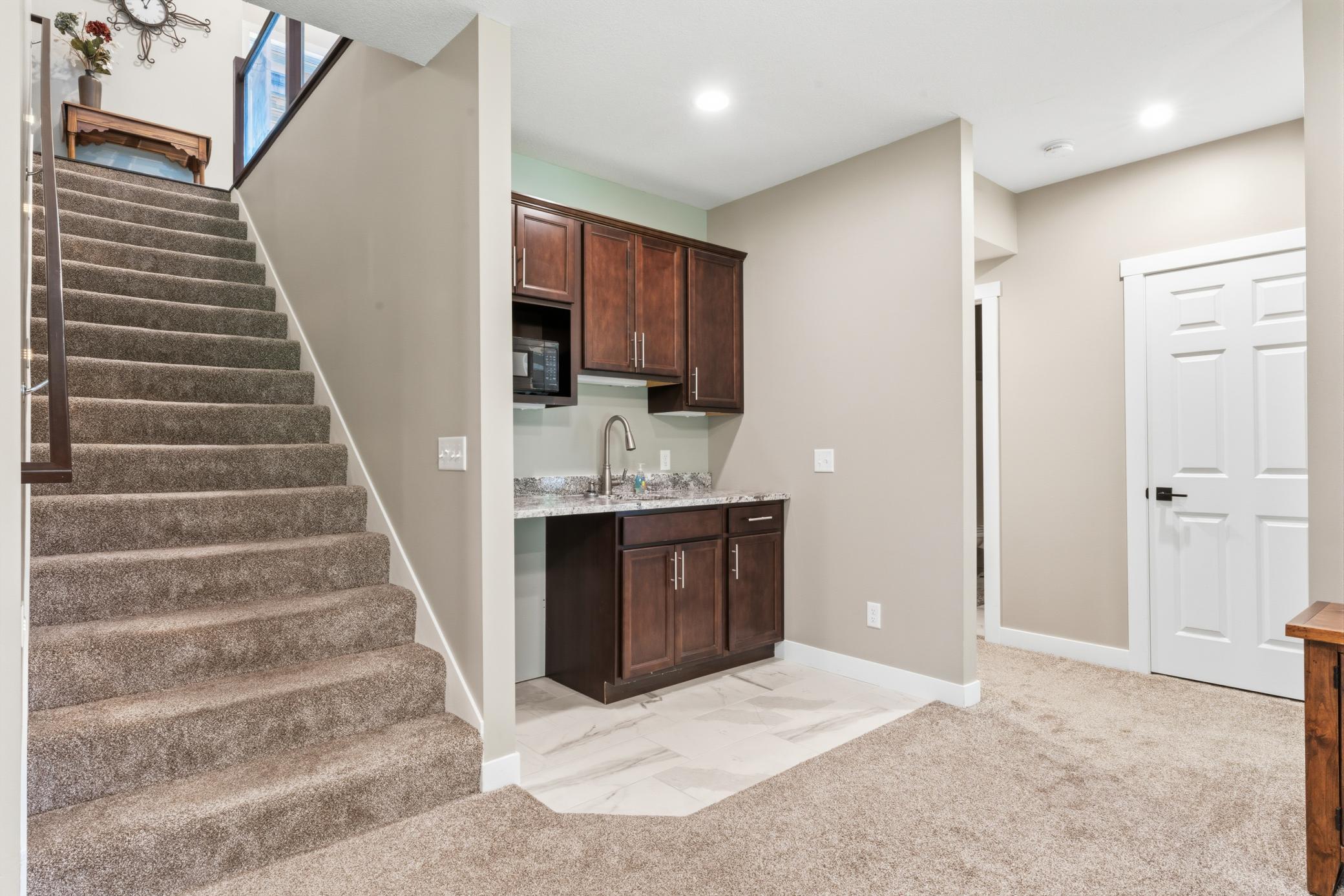 1573 Alexander Road Northeast Rochester, MN 55906 - Photo 31 of 53