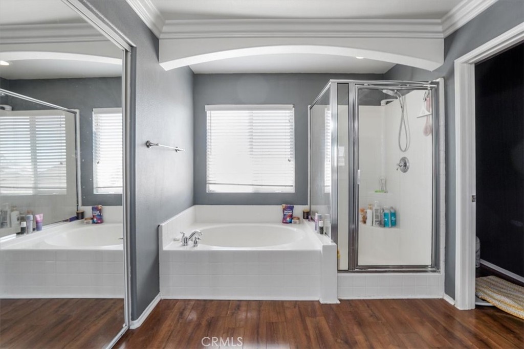 29061 La Ladera Road Menifee, CA 92584 - Photo 31 of 57 soaking tub and walk in shower