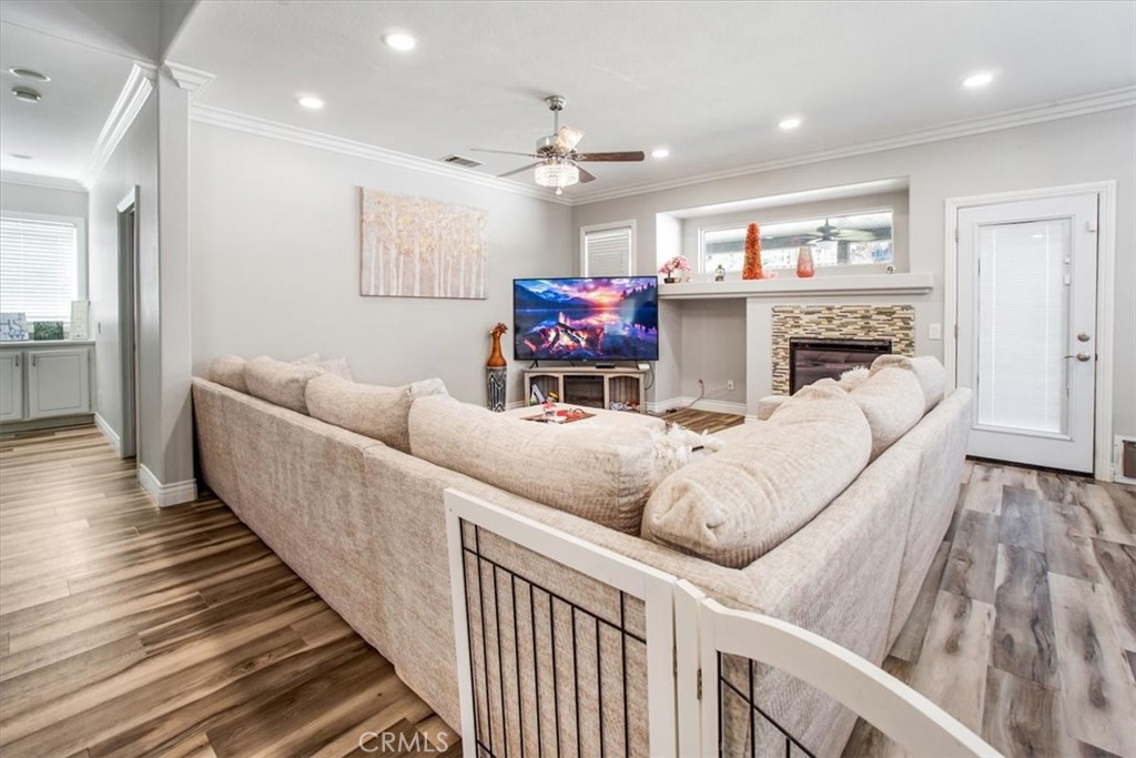 29061 La Ladera Road Menifee, CA 92584 - Photo 9 of 57 Family room