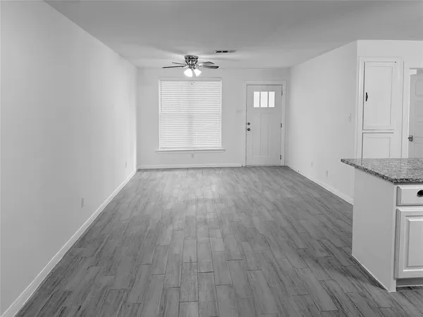$264,900 | 706 Carter Drive, Arlington, TX 76010