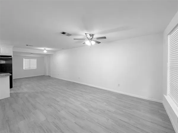 $264,900 | 706 Carter Drive, Arlington, TX 76010
