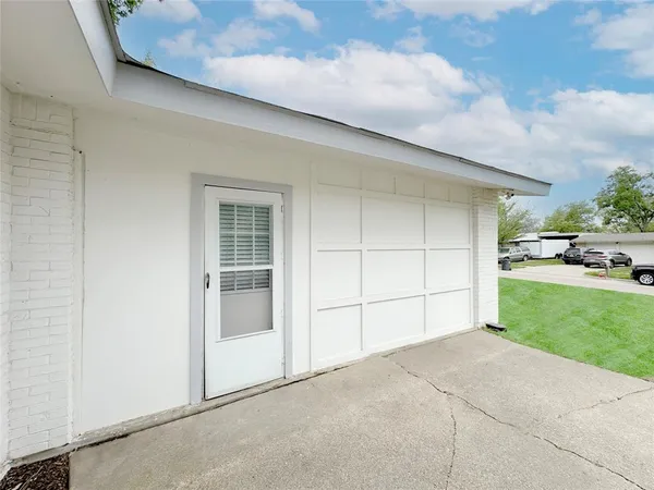 $264,900 | 706 Carter Drive, Arlington, TX 76010