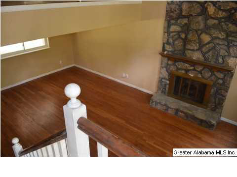 908 Colonial Drive Alabaster, AL 35007 - Photo 2 of 7
