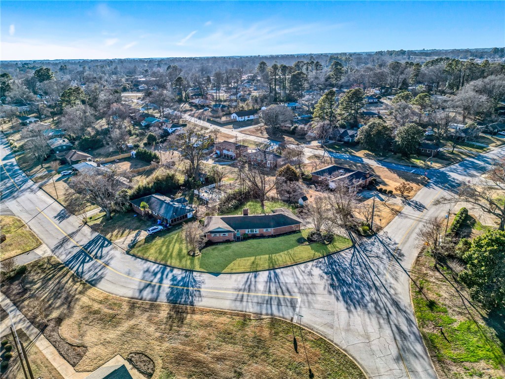 413 Harden Road Anderson, SC 29621 - Photo 2 of 22