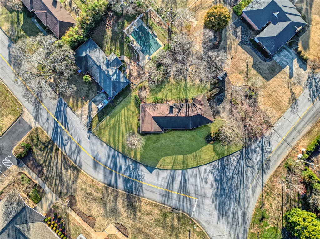 413 Harden Road Anderson, SC 29621 - Photo 3 of 22